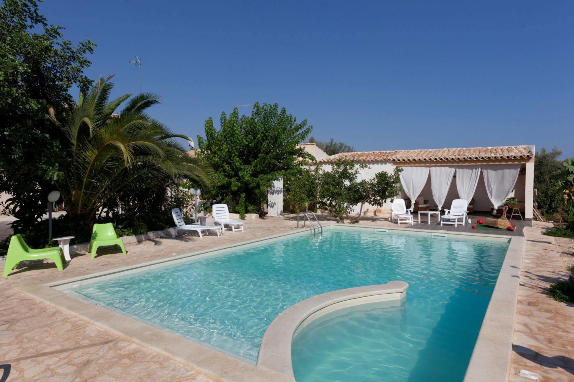 Villa U Marchisi B&B 시클리 외부 사진