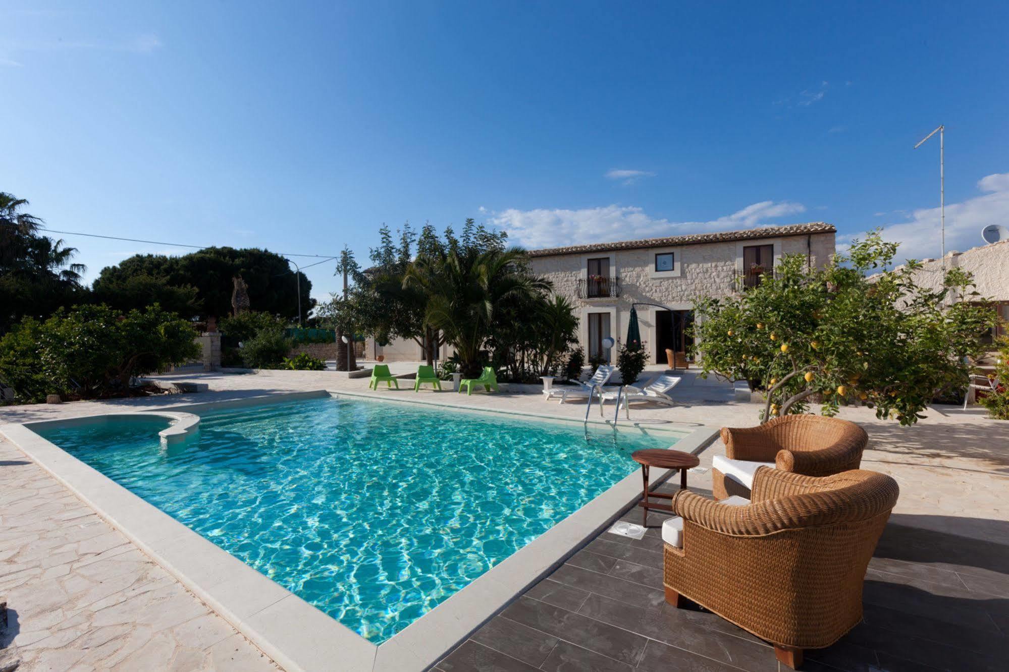 Villa U Marchisi B&B 시클리 외부 사진
