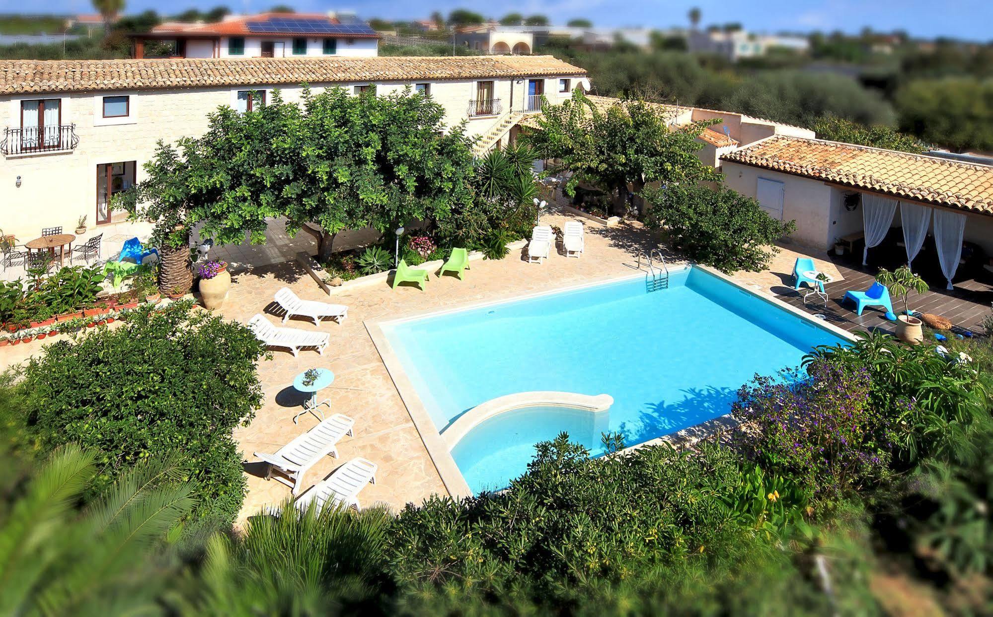 Villa U Marchisi B&B 시클리 외부 사진