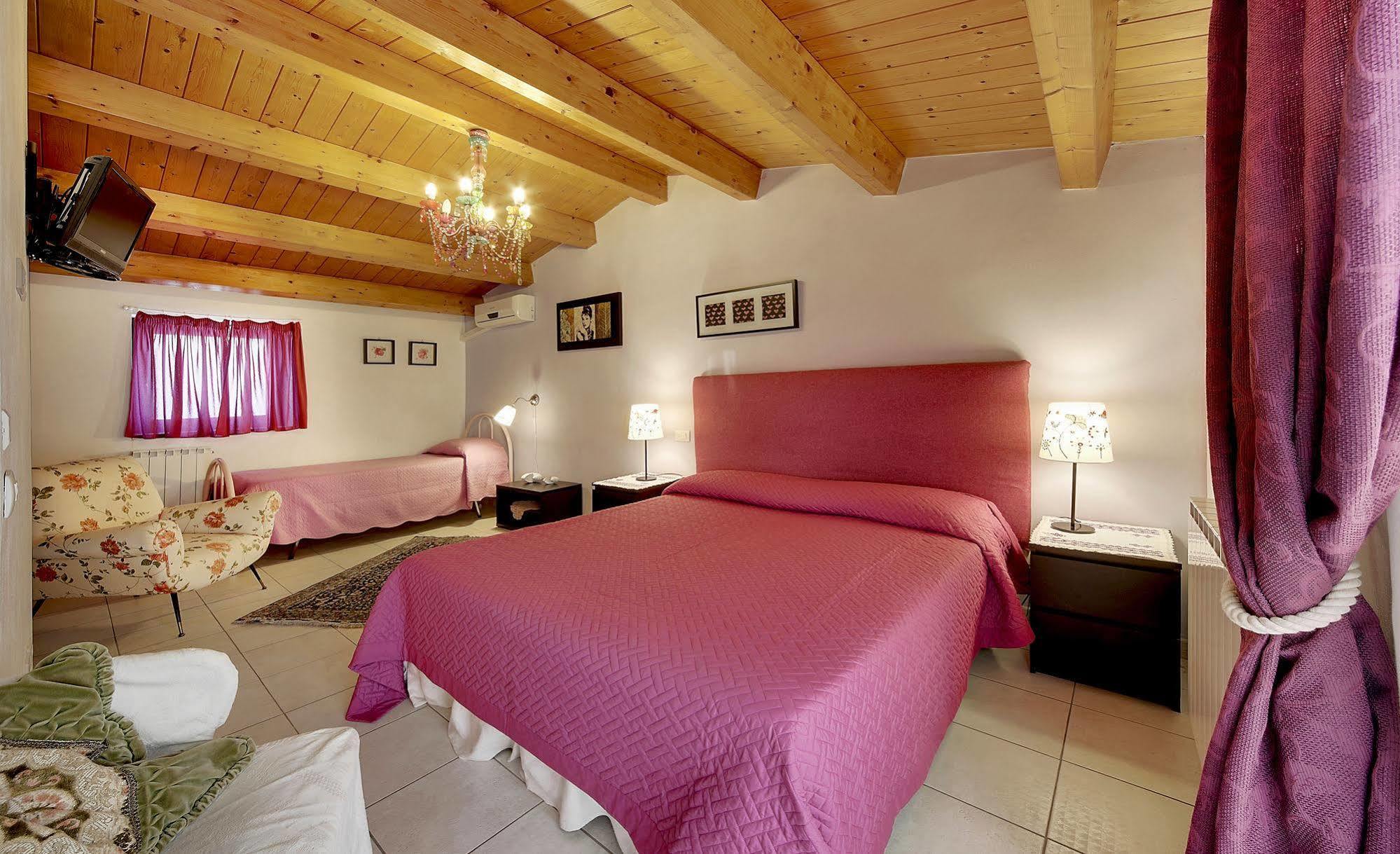 Villa U Marchisi B&B 시클리 외부 사진
